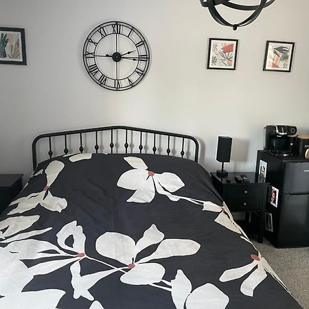 Cosy Home From Home With Private Bathroom - Free Parking Cardiff Buitenkant foto